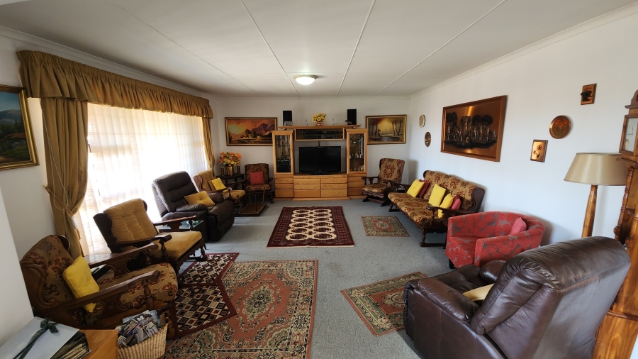 3 Bedroom Property for Sale in Hartenbos Central Western Cape